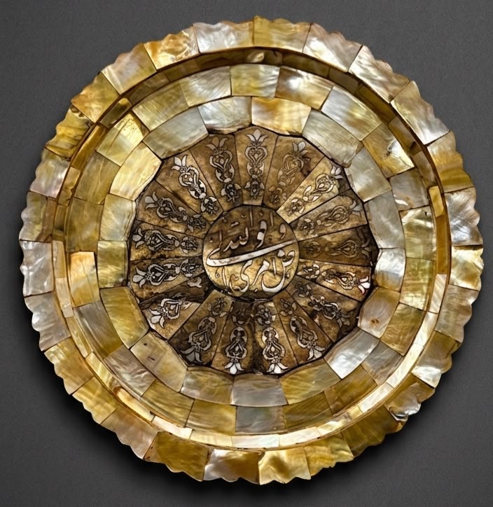 Rare Mughal Mother Of Pearl Plate